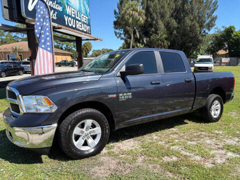 2020 Ram 1500 SLT RWD photo