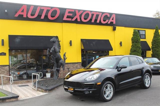 2016 Porsche Macan S AWD photo