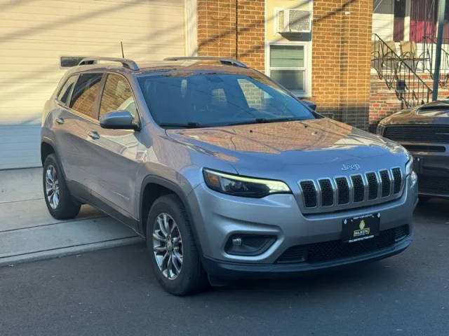 2020 Jeep Cherokee Latitude Plus 4WD photo