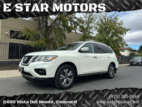 2018 Nissan Pathfinder SV FWD photo