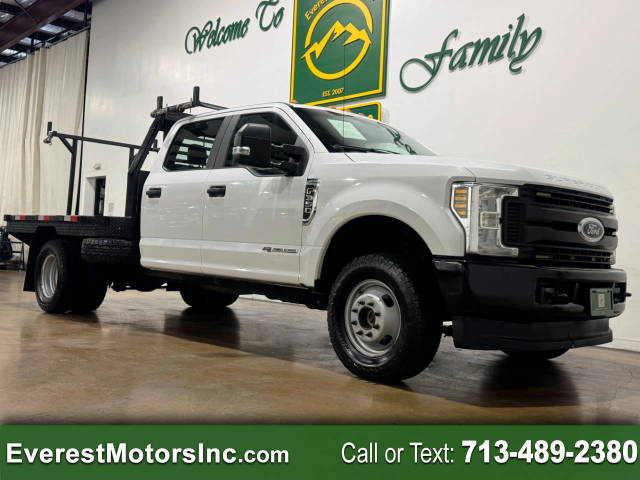 2019 Ford F-350 Super Duty XL 4WD photo