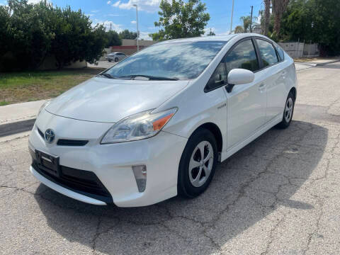 2015 Toyota Prius Three FWD photo