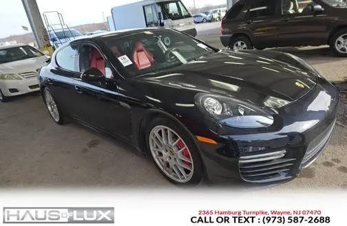 2016 Porsche Panamera GTS AWD photo