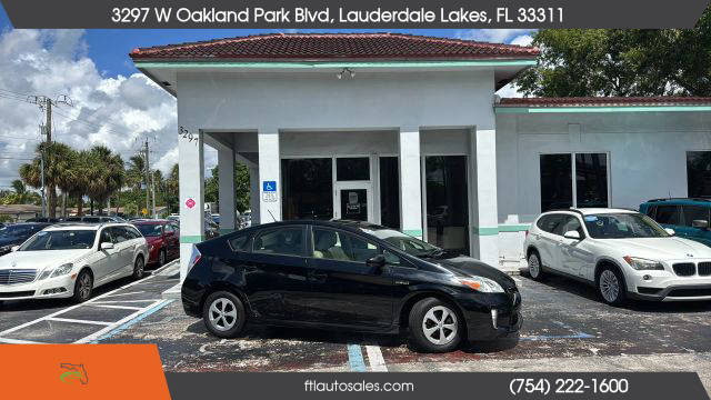 2015 Toyota Prius Four FWD photo