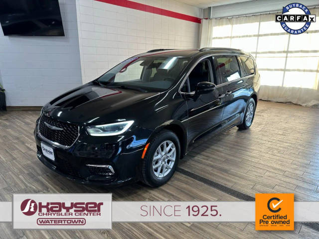 2021 Chrysler Pacifica Minivan Touring L FWD photo