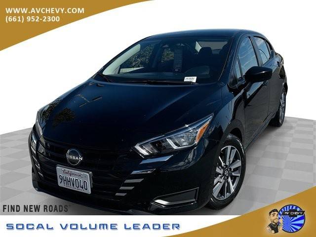 2023 Nissan Versa SV FWD photo