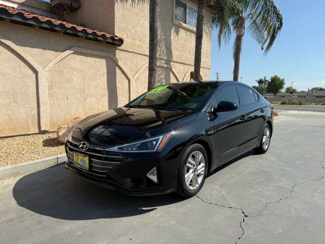 2020 Hyundai Elantra SEL FWD photo