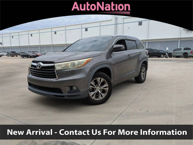 2015 Toyota Highlander XLE FWD photo