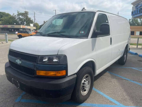 2018 Chevrolet Express Cargo RWD photo