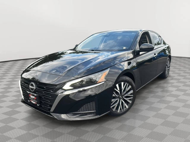 2023 Nissan Altima 2.5 SV FWD photo