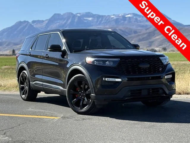 2022 Ford Explorer ST 4WD photo