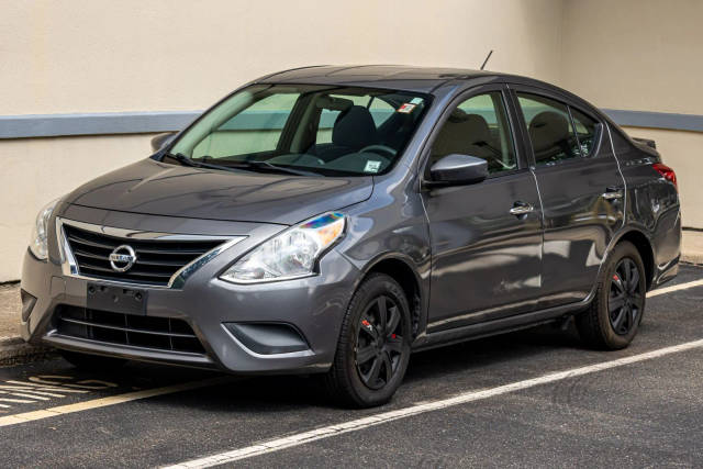 2019 Nissan Versa SV FWD photo