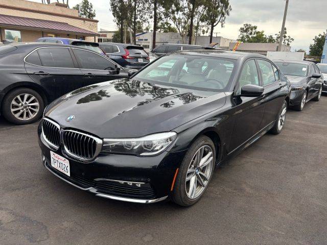 2016 BMW 7 Series 740i RWD photo