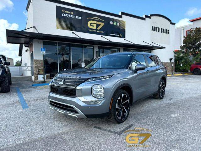 2022 Mitsubishi Outlander Black Edition FWD photo