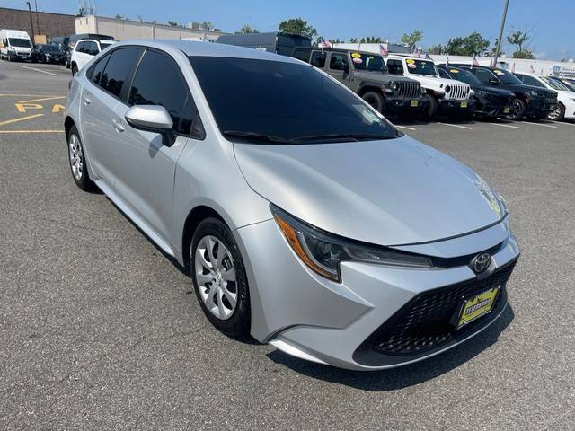 2022 Toyota Corolla LE FWD photo