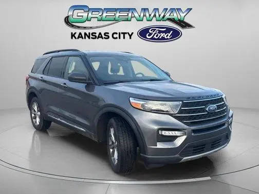 2022 Ford Explorer XLT 4WD photo