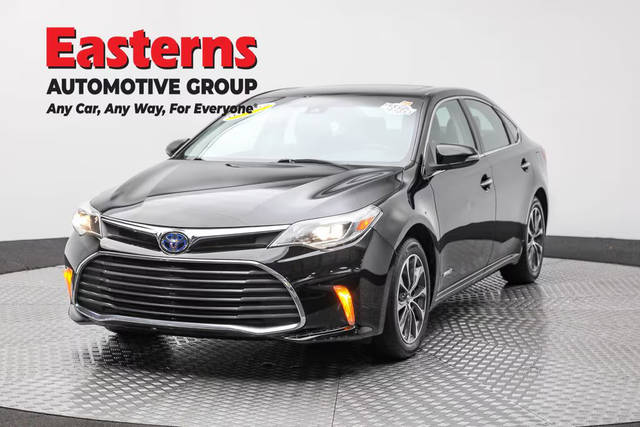 2018 Toyota Avalon Hybrid Limited FWD photo