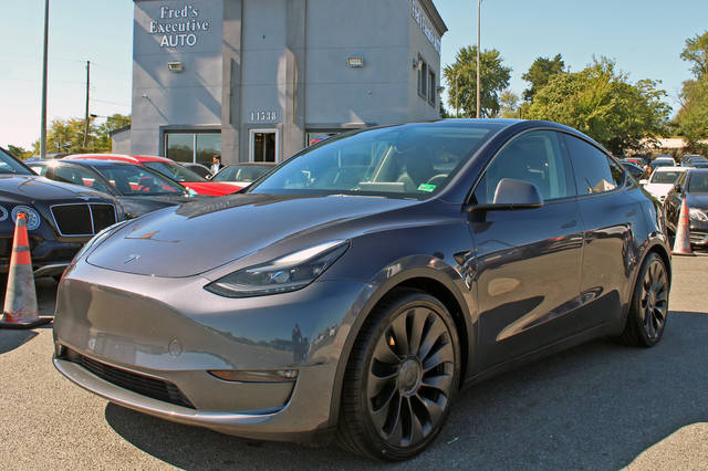 2023 Tesla Model Y Performance AWD photo