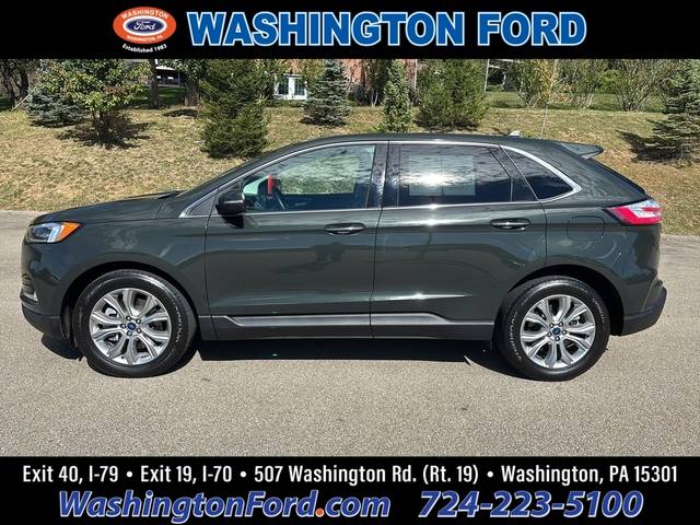 2022 Ford Edge Titanium AWD photo
