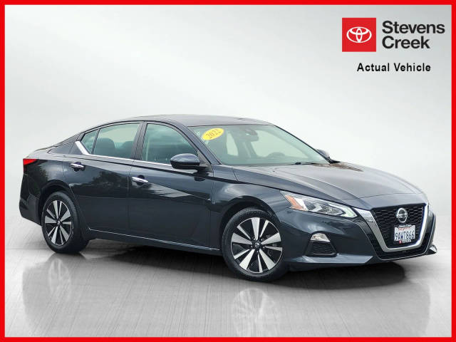 2022 Nissan Altima 2.5 SV FWD photo