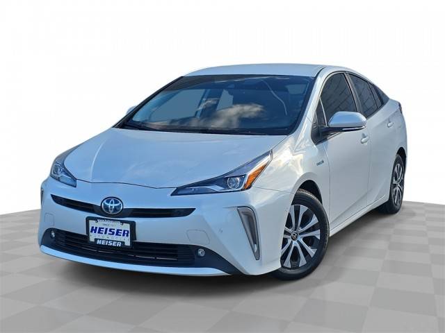 2022 Toyota Prius XLE AWD photo