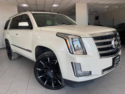 2015 Cadillac Escalade Luxury 4WD photo