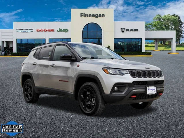 2023 Jeep Compass Trailhawk 4WD photo