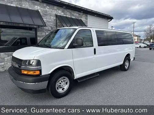 2023 Chevrolet Express LT RWD photo