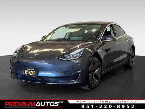 2019 Tesla Model 3 Standard Range Plus RWD photo