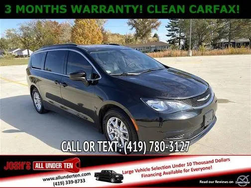 2021 Chrysler Voyager LXI FWD photo