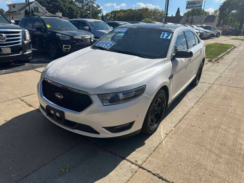 2017 Ford Taurus SHO AWD photo