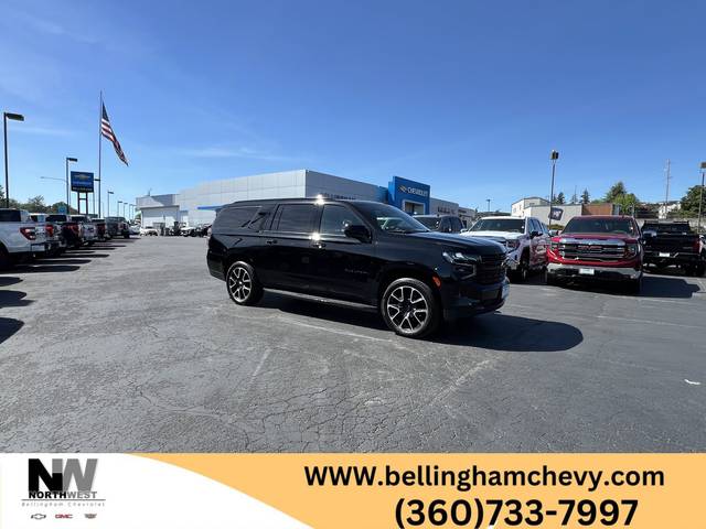 2023 Chevrolet Suburban RST 4WD photo