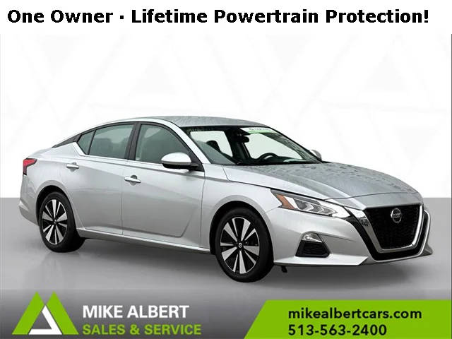 2022 Nissan Altima 2.5 SV FWD photo