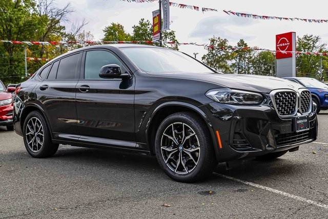 2023 BMW X4 xDrive30i AWD photo