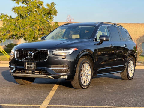 2016 Volvo XC90 T6 Momentum AWD photo