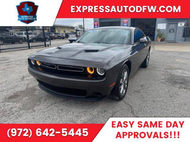 2021 Dodge Challenger SXT AWD photo