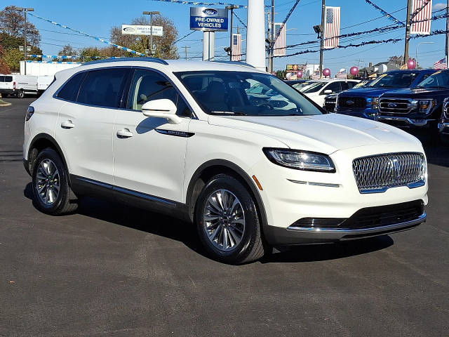 2022 Lincoln Nautilus Standard AWD photo