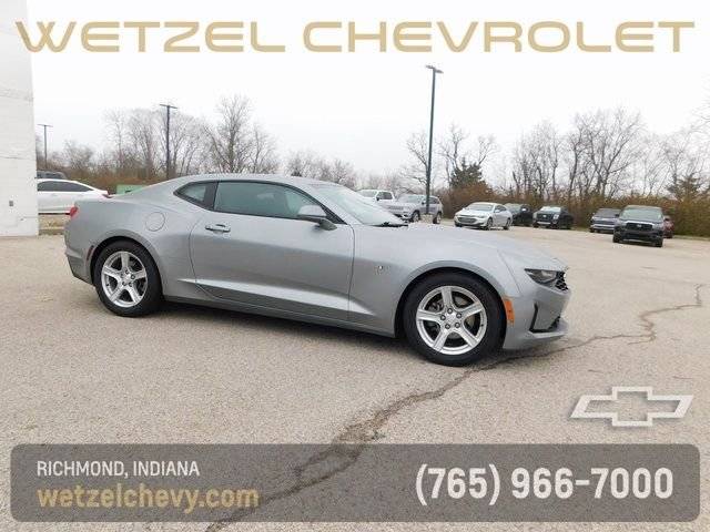 2023 Chevrolet Camaro 1LT RWD photo
