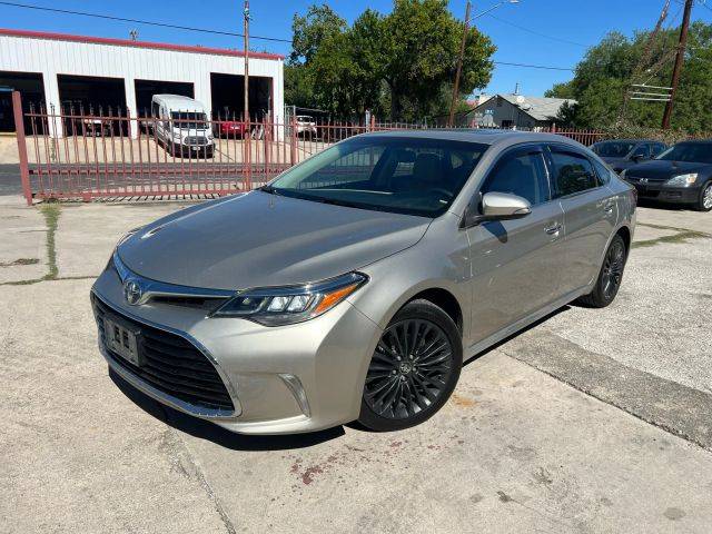 2016 Toyota Avalon Touring FWD photo
