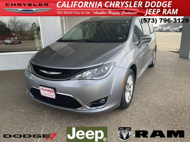 2019 Chrysler Pacifica Minivan Limited FWD photo