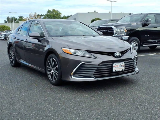 2022 Toyota Camry XLE AWD photo