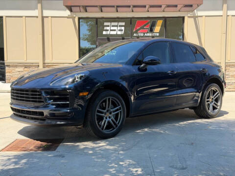 2021 Porsche Macan S AWD photo