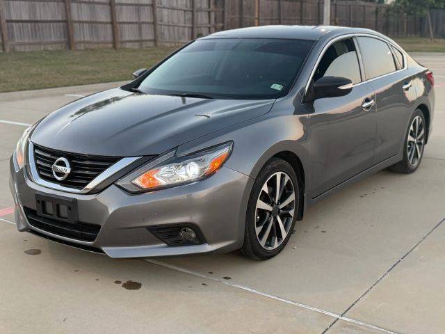 2016 Nissan Altima 2.5 SR FWD photo