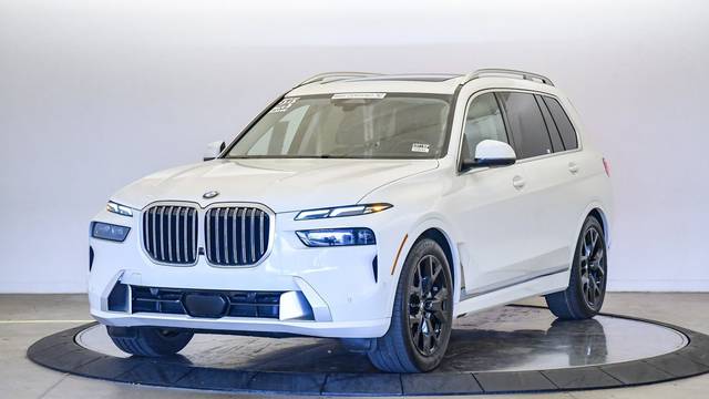 2023 BMW X7 xDrive40i AWD photo