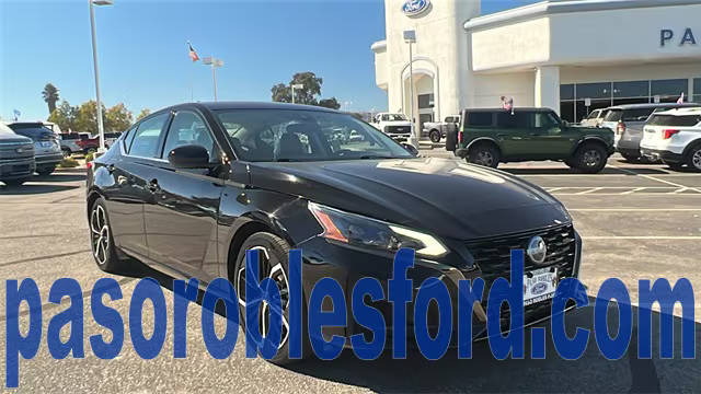 2023 Nissan Altima 2.5 SR FWD photo