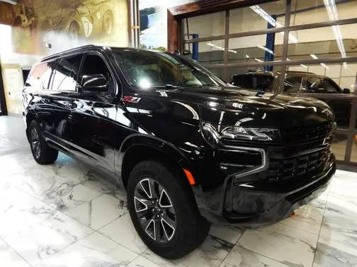 2023 Chevrolet Suburban Z71 4WD photo