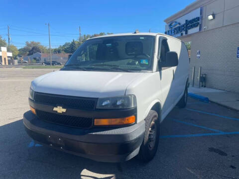 2019 Chevrolet Express Cargo  RWD photo