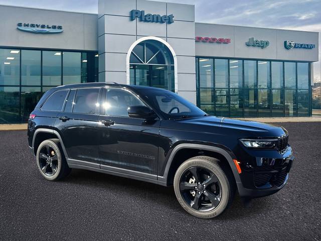 2023 Jeep Grand Cherokee Altitude 4WD photo