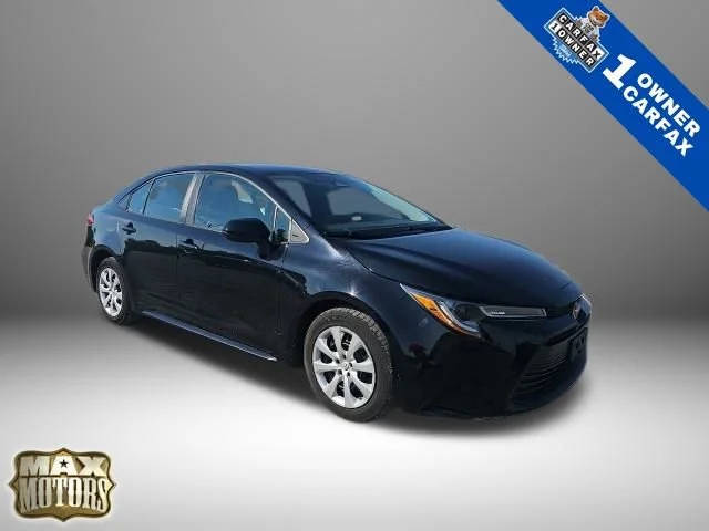 2023 Toyota Corolla LE FWD photo