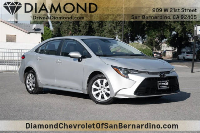 2023 Toyota Corolla LE FWD photo